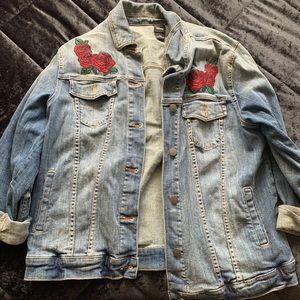HOT TOPIC BEAUTY & THE BEAST JEAN JACKET